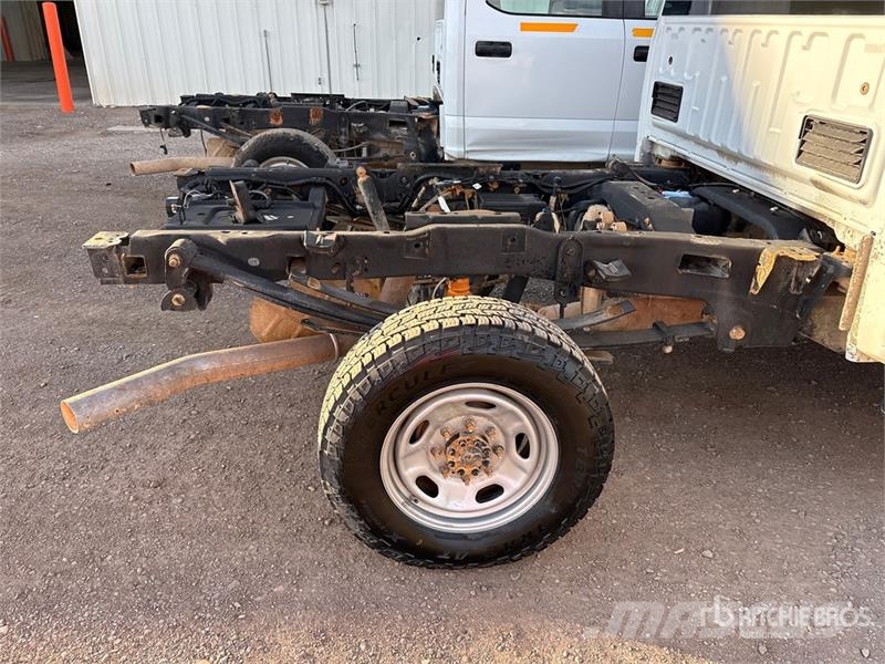 Ford F-250 驾驶室与内部
