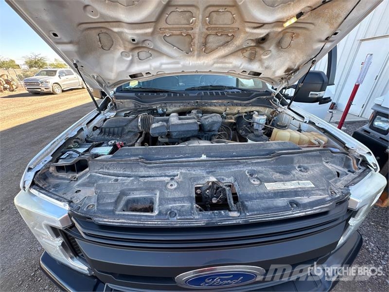 Ford F-250 Kabine i unutrašnjost