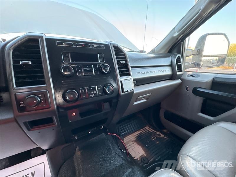 Ford F-250 Camiones de cama baja