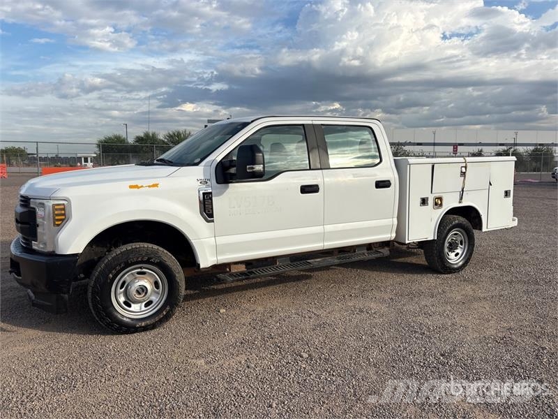 Ford F-250 皮卡.傳統半斗卡車/側卸板