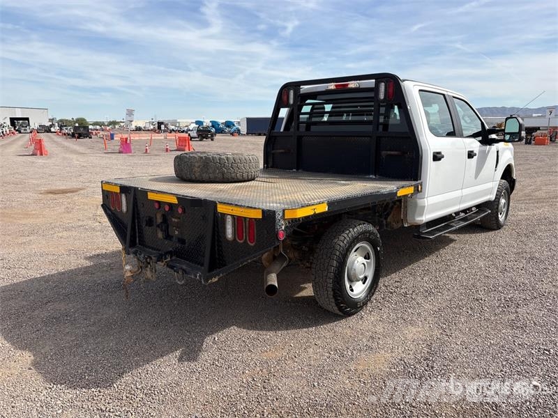 Ford F-250 Camiones de cama baja