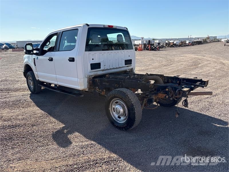Ford F-250 Cabins and interior