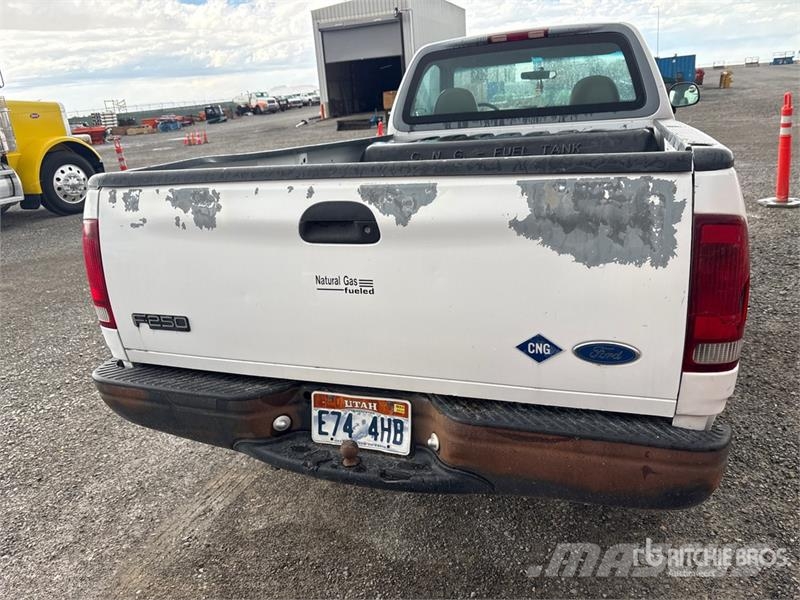 Ford F-250 4x2 CNG Pickup Ostalo