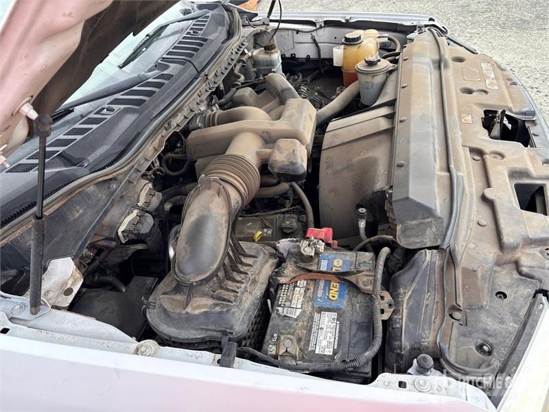 Ford F-250 4x2 Crew Cab Pickup Прочие фургоны