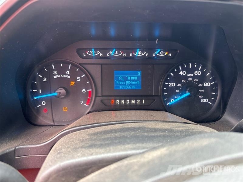 Ford F-250 4x2 Crew Cab Pickup Прочие фургоны