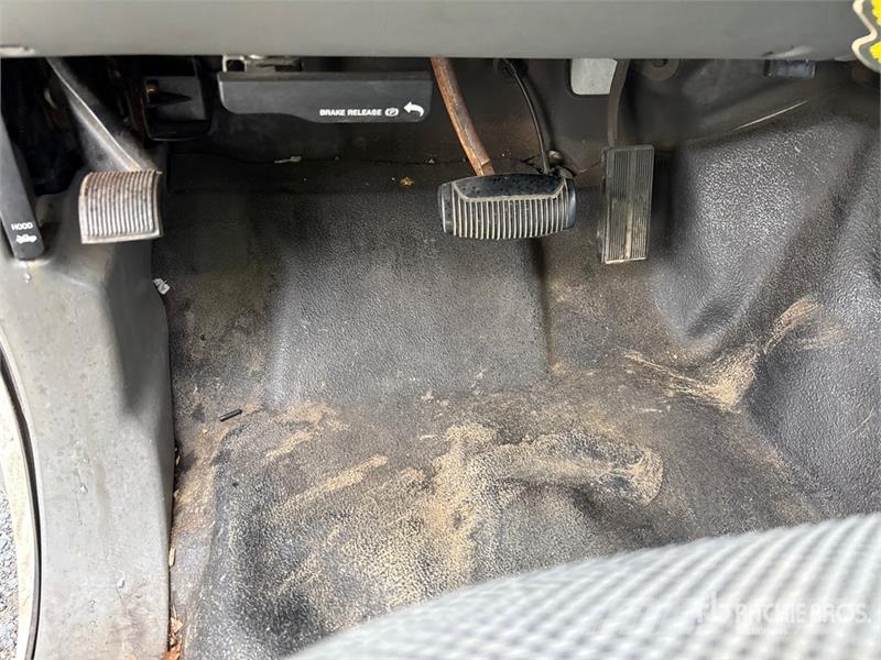 Ford F-250 4x2 Crew Cab Pickup Drugi