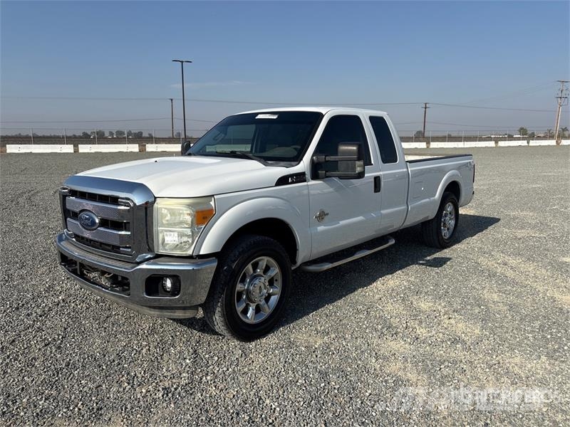 Ford F-250 4x2 Extended Cab Pickup Autre fourgon / utilitaire