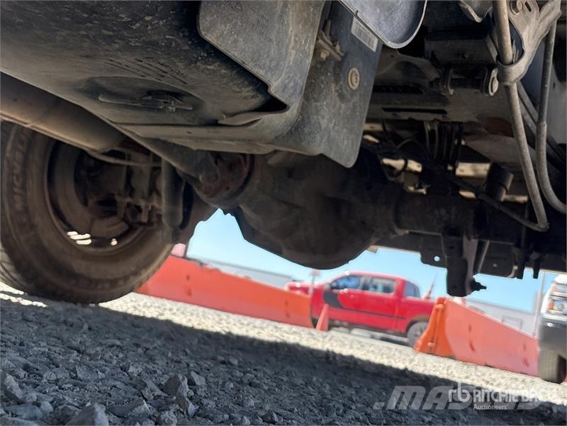 Ford F-250 4x2 Extended Cab Pickup その他
