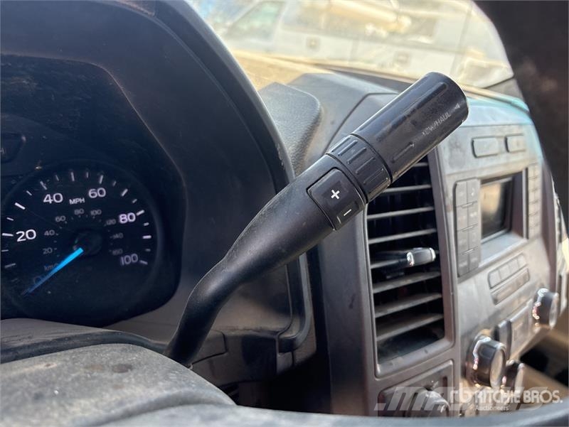 Ford F-250 4x2 Extended Cab Pickup その他