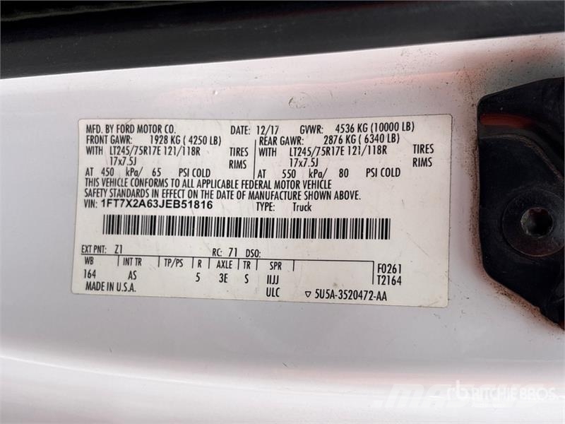Ford F-250 4x2 Extended Cab Pickup Outro