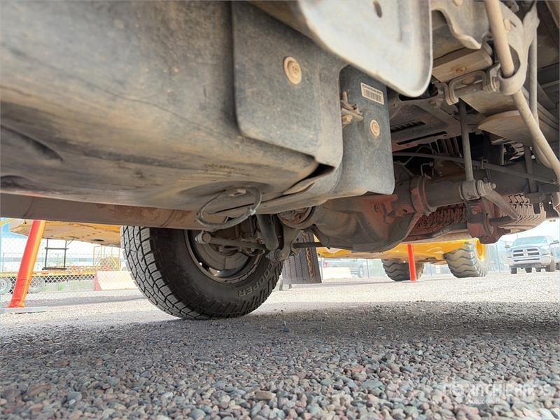 Ford F-250 4x2 Extended Cab Utility Truck Пикапи