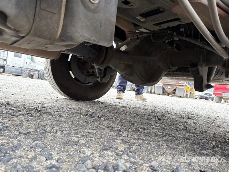 Ford F-250 4x2 Extended Cab Pickup Outro