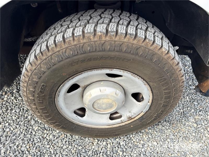 Ford F-250 4x2 Extended Cab Utility Truck شاحنات خفيفة/مفصلية الجوانب