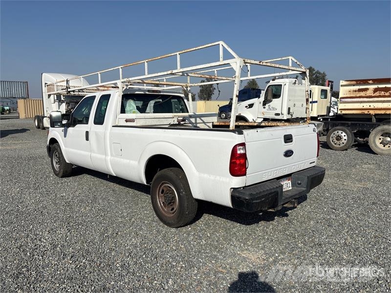 Ford F-250 4x2 Extended Cab Pickup Citi