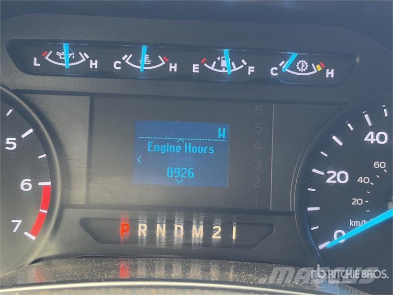 Ford F-250 4x2 Extended Cab Utility Truck Пикапи