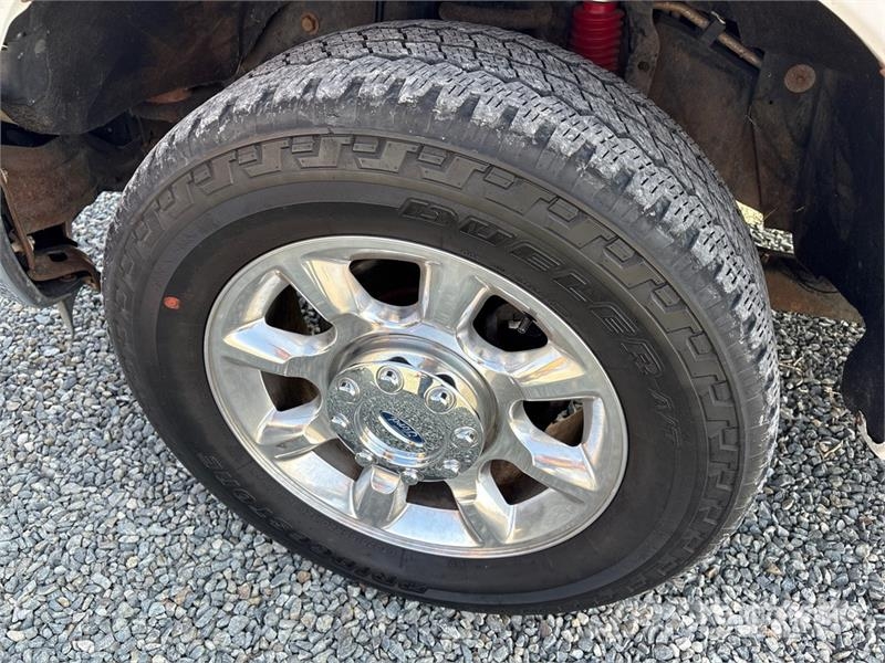 Ford F-250 4x2 Extended Cab Pickup Autre fourgon / utilitaire
