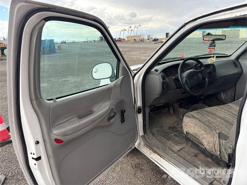 Ford F-250 4x2 Pickup 其他