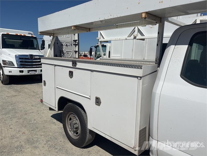 Ford F-250 4x2 Utility Truck Бортовые фургоны