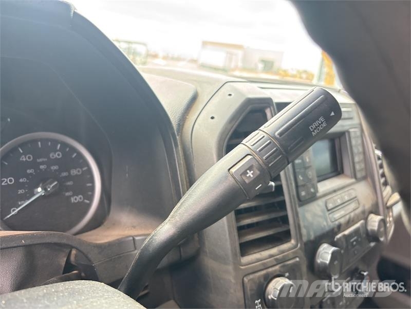 Ford F-250 4x4 Crew Cab Pickup Άλλα Vans