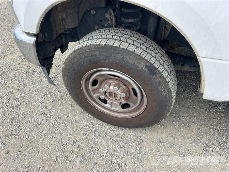 Ford F-250 4x4 Crew Cab Pickup Άλλα Vans