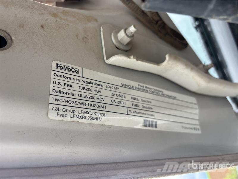 Ford F-250 4x4 Crew Cab Pickup Άλλα Vans