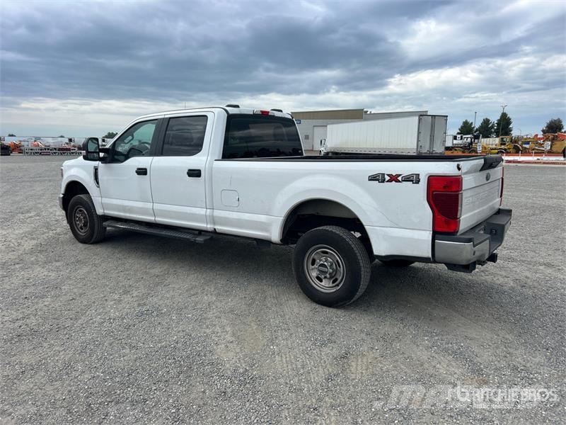 Ford F-250 4x4 Crew Cab Pickup Άλλα Vans