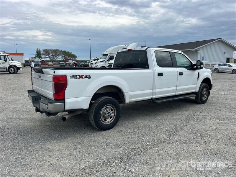 Ford F-250 4x4 Crew Cab Pickup Άλλα Vans