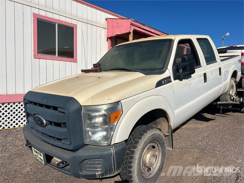 Ford F-250 4x4 Crew Cab Pickup Citi