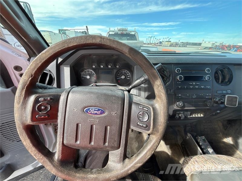 Ford F-250 4x4 Extended Cab Pickup Andre
