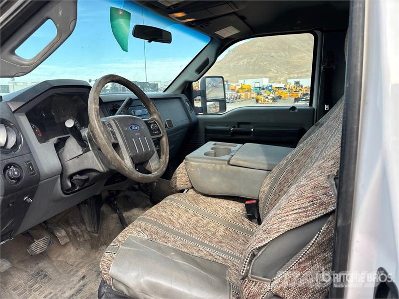 Ford F-250 4x4 Extended Cab Pickup Andre