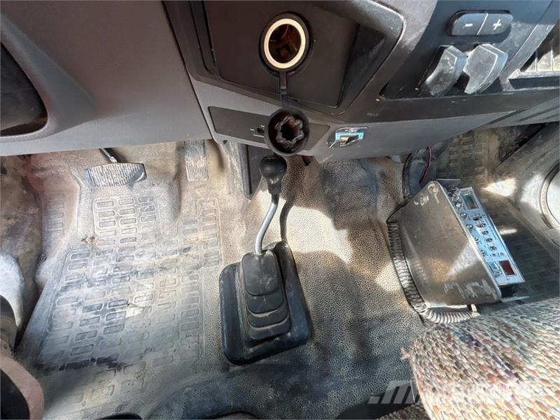 Ford F-250 4x4 Extended Cab Pickup Andre