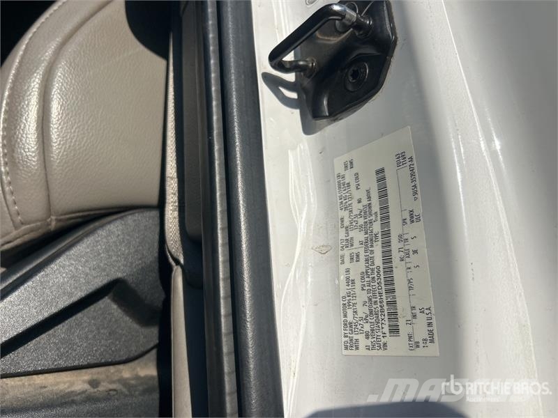 Ford F-250 4x4 Extended Cab Pickup Furgoni altro