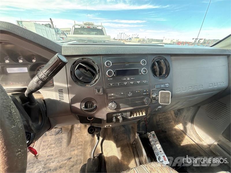 Ford F-250 4x4 Extended Cab Pickup Andre
