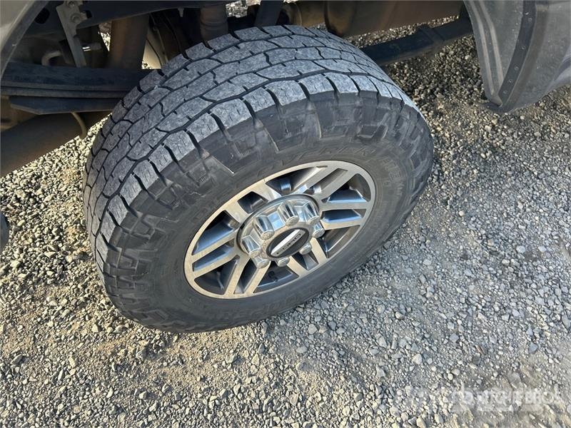Ford F-250 Lariat 4x4 Crew Cab Pickup Citi