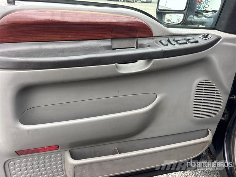 Ford F-250 Lariat 4x4 Crew Cab Pickup Citi