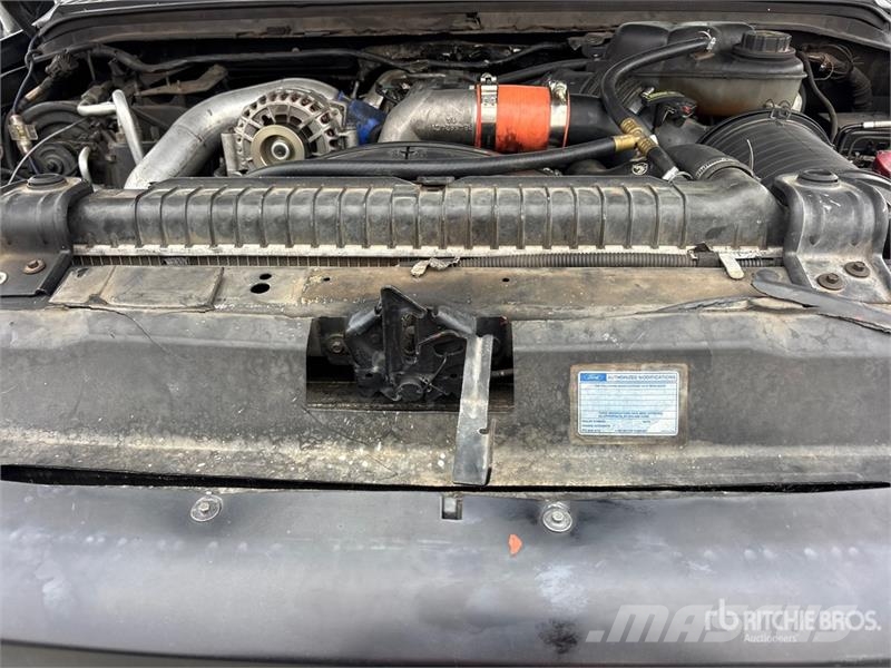 Ford F-250 Lariat 4x4 Crew Cab Pickup Citi