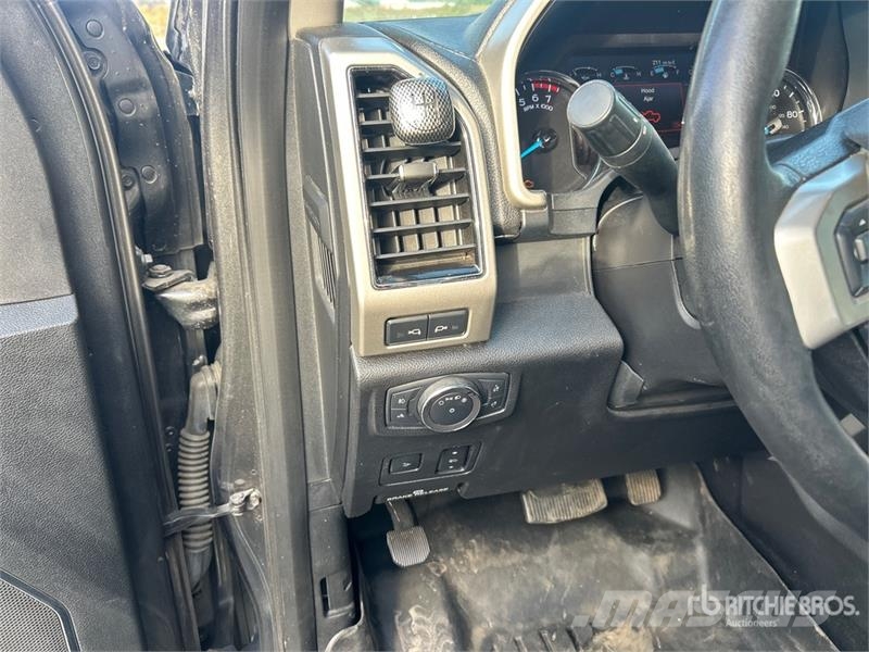 Ford F-250 Lariat 4x4 Crew Cab Pickup Citi
