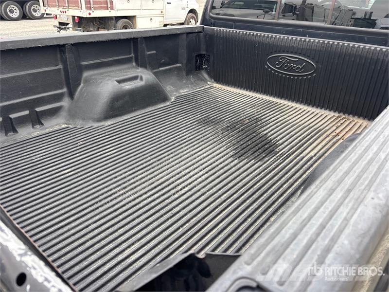 Ford F-250 Lariat 4x4 Crew Cab Pickup Citi
