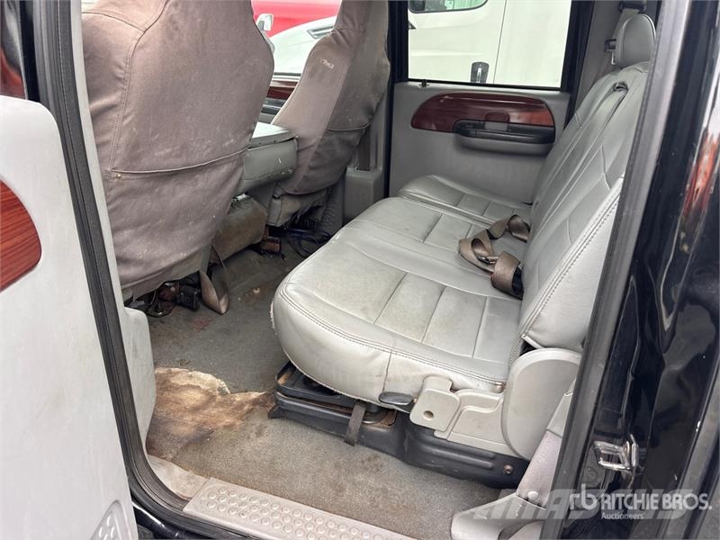 Ford F-250 Lariat 4x4 Crew Cab Pickup Citi