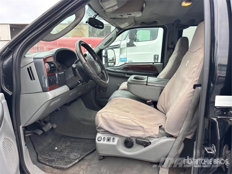 Ford F-250 Lariat 4x4 Crew Cab Pickup Citi