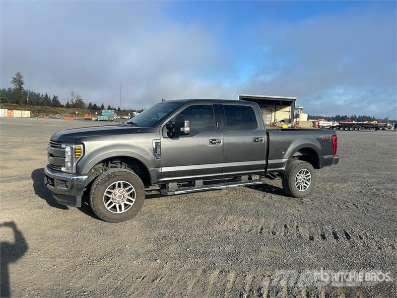 Ford F-250 Lariat 4x4 Crew Cab Pickup Citi