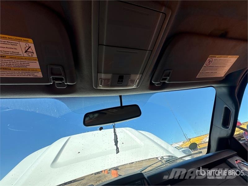 Ford F-250 Lariat 4x4 Extended Cab Pickup أخرى