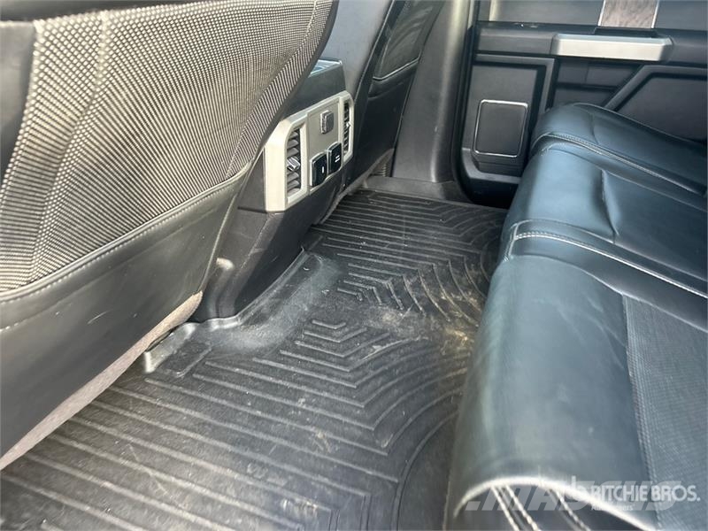 Ford F-250 Lariat 4x4 Crew Cab Pickup Citi