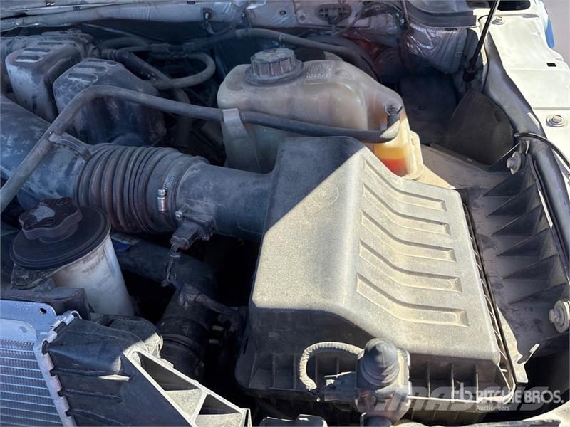 Ford F-250 Lariat 4x4 Extended Cab Pickup أخرى