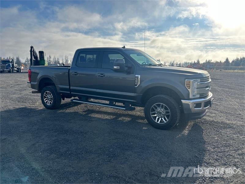 Ford F-250 Lariat 4x4 Crew Cab Pickup Citi