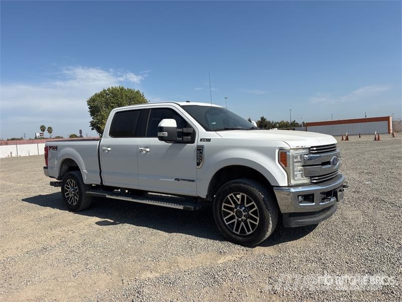 Ford F-250 Lariat 4x4 Crew Cab 4x4 Crew Cab Pickup Citi