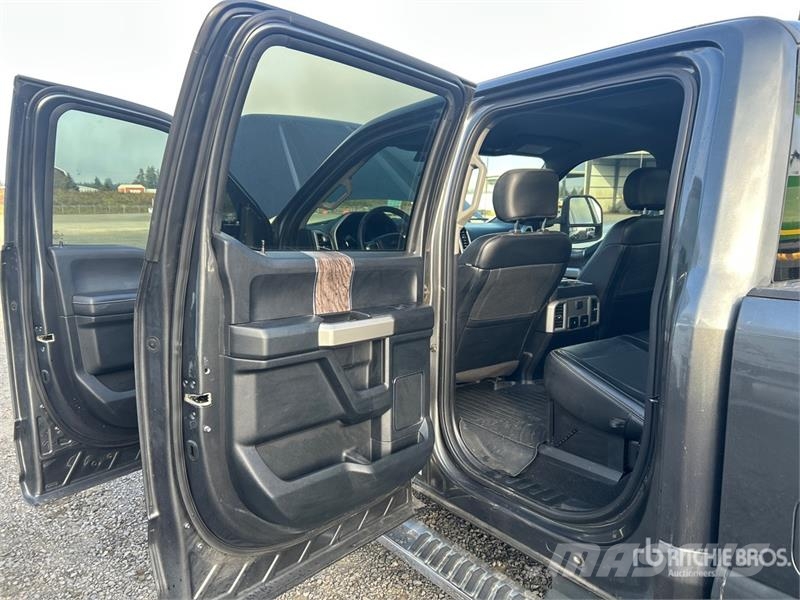 Ford F-250 Lariat 4x4 Crew Cab Pickup Citi