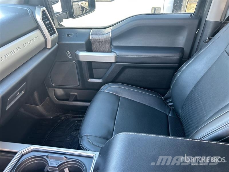 Ford F-250 Lariat 4x4 Crew Cab Pickup Citi