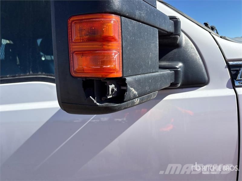 Ford F-250 Lariat 4x4 Extended Cab Pickup أخرى