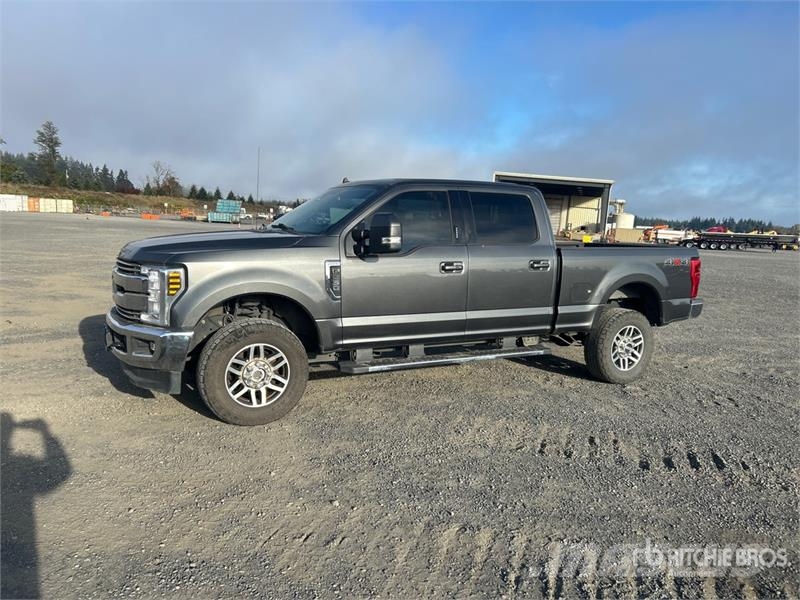 Ford F-250 Lariat 4x4 Crew Cab Pickup Citi
